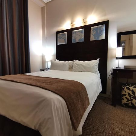 Mapungubwe Hotel Apartments Marshalltown Johannesburg Zimmer foto